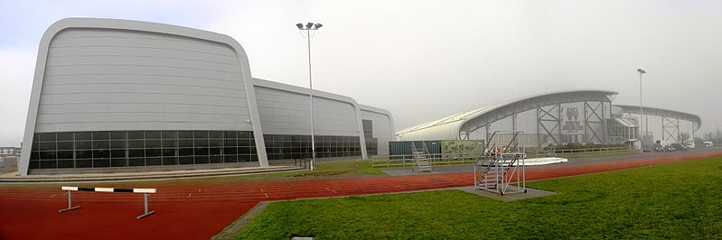 File:Southend - Leisure and tennis.jpg