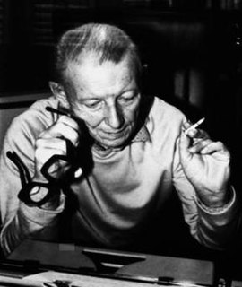 Cyril Abraham English screenwriter (1915–1979)