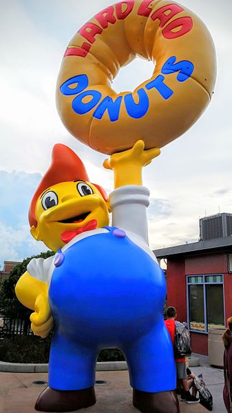 File:Lard Lad Statue Universal Orlando.jpeg