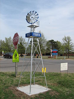 Street sign (Clearwater, Kansas - 2006).jpg