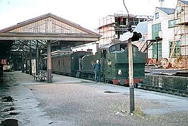 Uxbridge Vine Street railway station httpsuploadwikimediaorgwikipediaenthumba