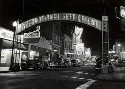 International Settlement, 1940s, Pacific Avenue from Montgomery Street towards Kearney Street (San Francisco History Center, San Francisco Public Libr