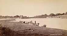 Head works of the Ganges canal in Haridwar (1860). Photograph by Samuel Bourne. Headworks ganges canal haridwar1860.jpg