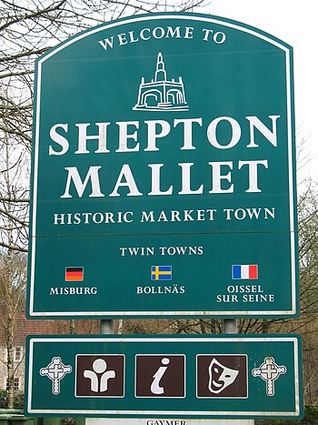 Welcome to Shepton Mallet sign