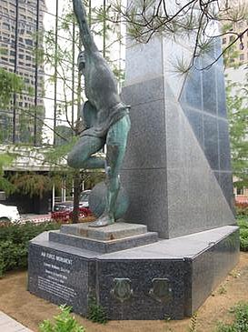 Air Force Monument von Leonard McMurry, Oklahoma City.jpg