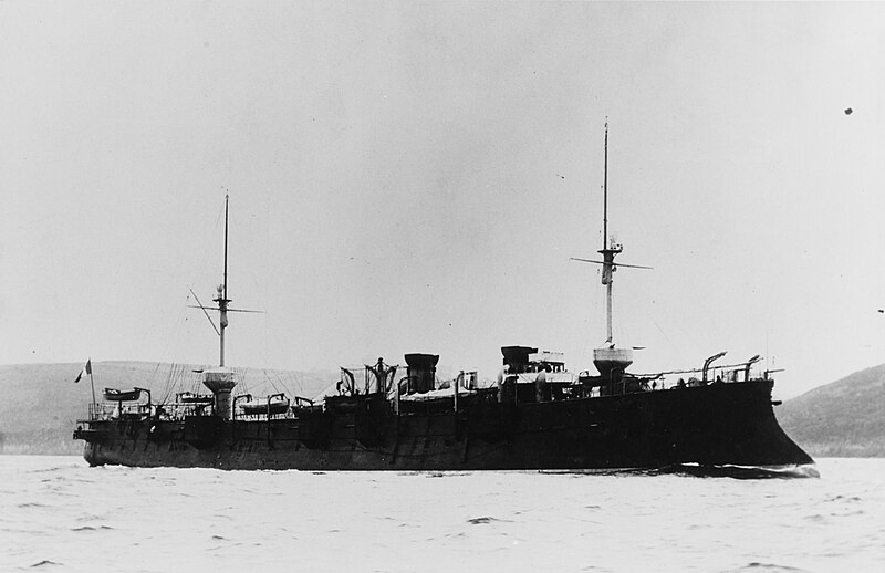 File:French cruiser Jean Bart post refit NH 64440.jpg