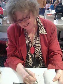 Джоанна Борн на конференции авторов романов Америки, 22 июля 2015 г., Нью-Йорк, штат Нью-Йорк.