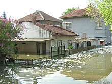 Flooding in Nikopol, Bulgaria Floodnikopol2006.JPG