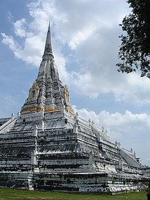 Wat Phu Khao Thong just outside Ayutthaya donated by Bayinnaung after the 1569 conquest PhuKhaoThong.jpg