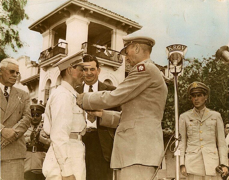 File:Pedro Cano receives medal.jpg