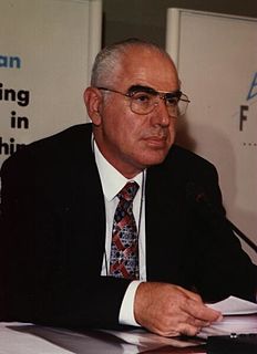 Refael (Rafi) Benvenisti Israeli economist