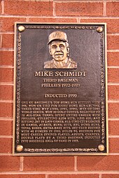 Placa de bronz a lui Mike Schmidt din 1990 pe Zidul Faimei