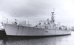 HMS Dee 1972.jpg