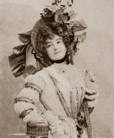 Anne Tariole-Baugé as Agathe Coquenard, 1898