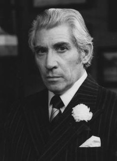 <span class="mw-page-title-main">Frank Finlay</span> English actor (1926–2016)
