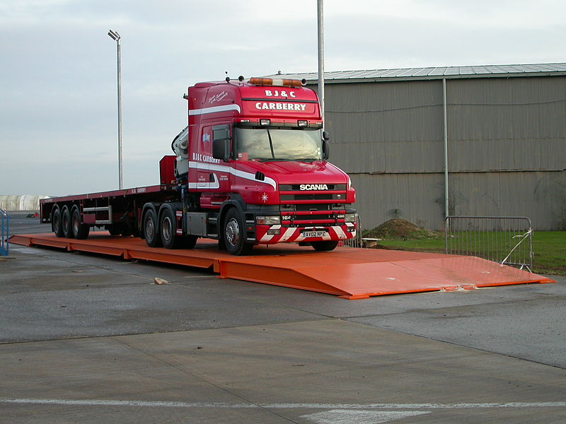 File:Truck on weighbridge.jpg