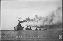 Members of the Braunschweig
and Deutschland
classes of II Battle Squadron in the North Sea Das 2. Geschwader fhrt nach der Nordsee. The second battleship squadron of the German navy sailing to the North Sea, cir - NARA - 533189 local.tif