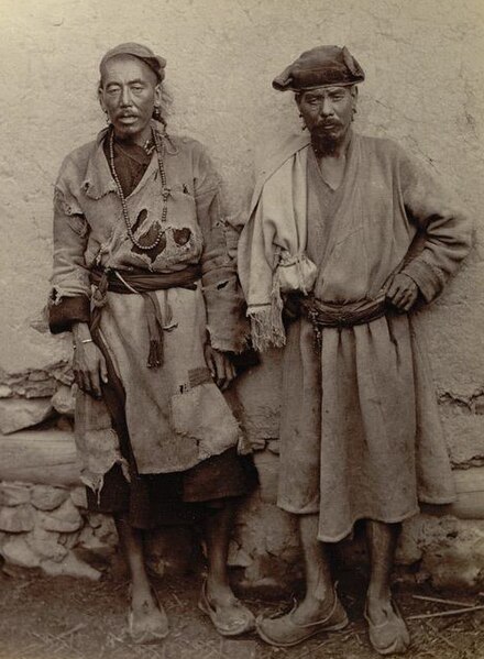 File:Ladakhi-men-kashmir1890.jpg