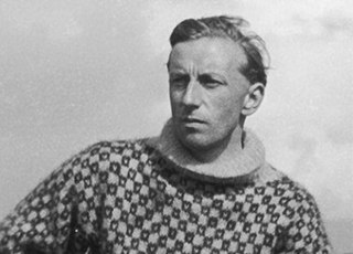 <span class="mw-page-title-main">Gavin Maxwell</span> British natural historian and author (1914–1969)