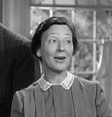 Hilda Plowright no filme Philadelphia Story 1940