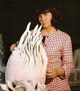 <span class="mw-page-title-main">Mirjana Isaković</span> Serbian sculptor and ceramist