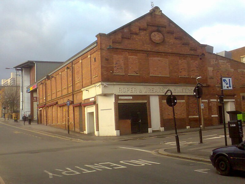 File:Gatecrasher One, viewed from Matilda Street.jpg