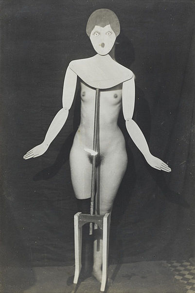 File:Man Ray, 1920, The coat-stand (Porte manteau).jpg