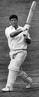 <span class="mw-page-title-main">Ken Barrington</span> English cricketer (1930–1981)