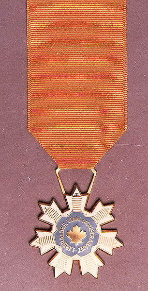 File:CAHF medal.jpg