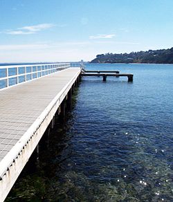 Daveys Bay Victoria.jpg