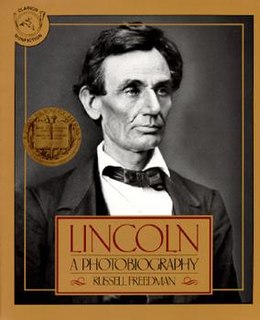 <i>Lincoln: A Photobiography</i> Book by Russell Freedman