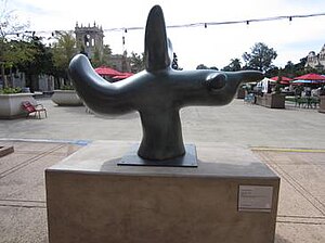 Solar Bird от Joan Miró, Сан Диего, 2016.jpg