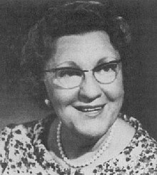 Carolyn Eisele (13 de junho de 1902 - 15 de janeiro de 2000.jpg