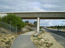 Burns Beach Yolu Demiryolu.JPG