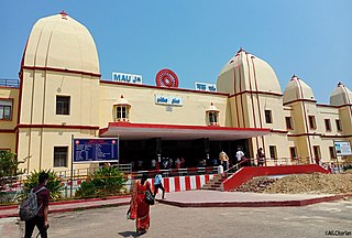 <span class="mw-page-title-main">Mau Junction railway station</span> Railway station in Uttar Pradesh, India