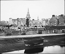 Pre-Tay Street Perth, early 19th century. In view is the Greyfriars Burial Ground Tay Street 19th century.jpg