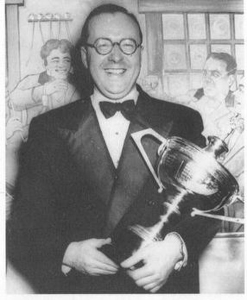 Davis with the World Snooker Championship trophy in 1948