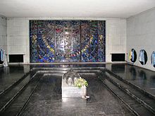 The "Ehrenhalle" at the Wasserkuppe, featuring a larger than life statue of Otto Lilienthal lying on an empty tomb, a tribute to all who have died in gliding. Ehrenhalle.jpg