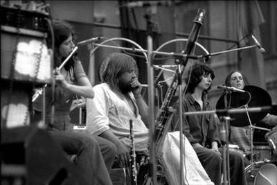 Henry Cow with Robert Wyatt performing at the Piazza Navona, 1975. Left to right: Lindsay Cooper, Robert Wyatt, Dagmar Krause, Chris Cutler