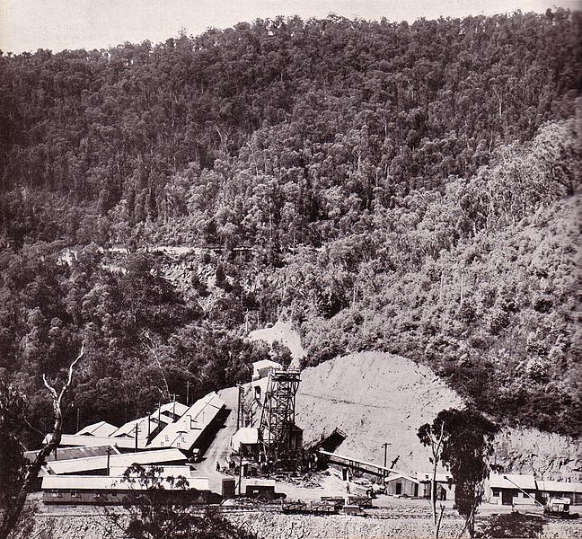 File:Kiewa power station 4 shaft.jpg