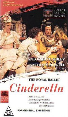 Cinderella-ballet-Ashton-Helpmann.jpg