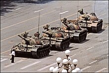 Tank Man (lapangan Tiananmen pengunjuk rasa).jpg