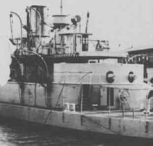 Detail of the front gun turret of HMVS Cerberus with its 10-inch (25 cm) main guns HMVS Cerberus turret.jpg