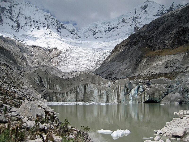 File:Cordillera Blanca Glacier.jpg