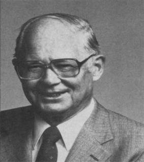 Warren D. Niederhauser American chemist (1918–2005)