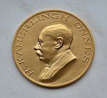 Picture of the golden Kamerlingh Onnes medal. KO medal01.jpg