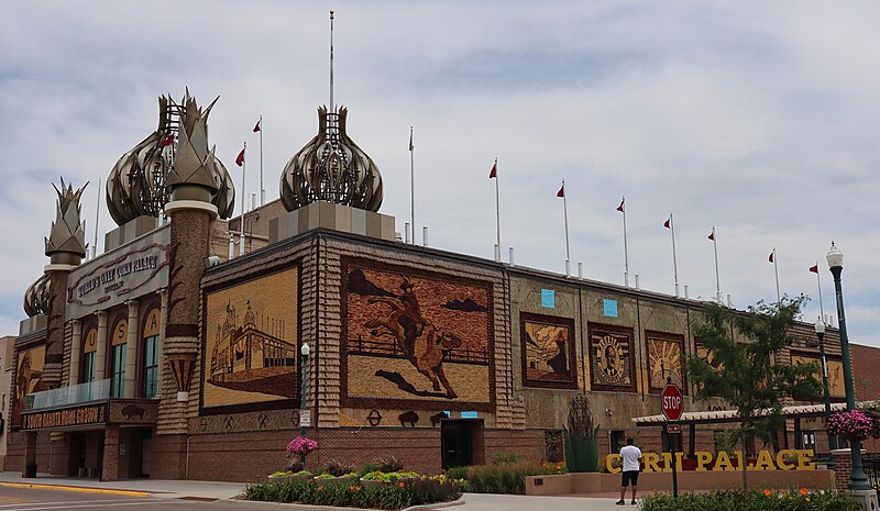 File:CornPalace.jpg