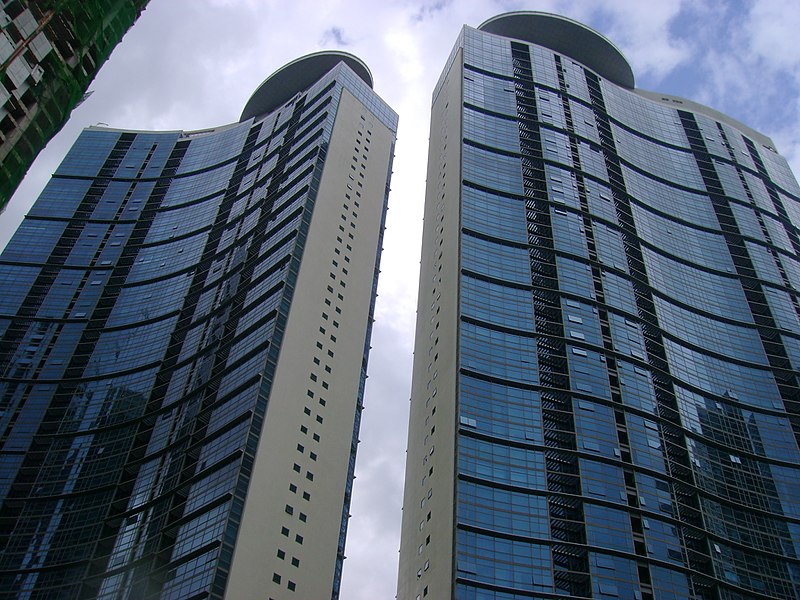File:Pacific Plaza Condominium (Bonifacio Global City, Taguig)(2012) 2.jpg