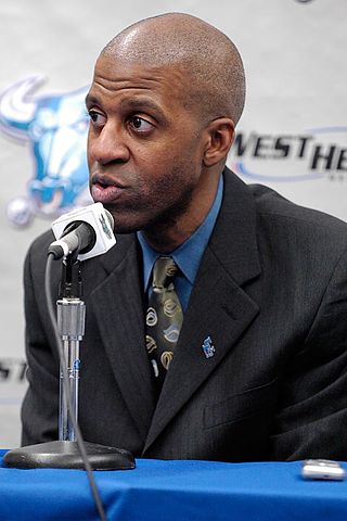 <span class="mw-page-title-main">Reggie Witherspoon (basketball)</span> American basketball coach (born 1961)