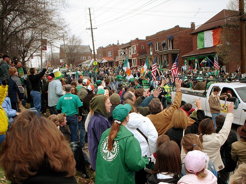 File:Ancient Order of Hibernians Parade St Louis MO March 17 2006.JPG